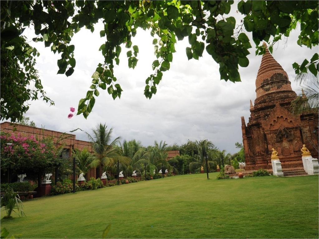 Thazin Garden 3*