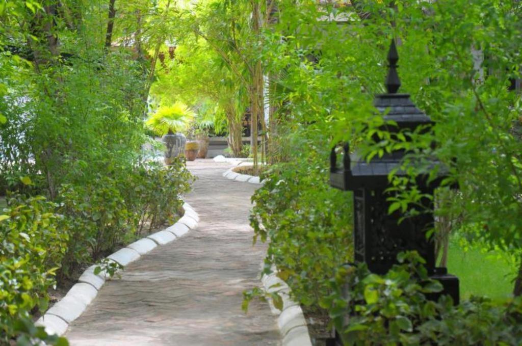 Thazin Garden Hotel