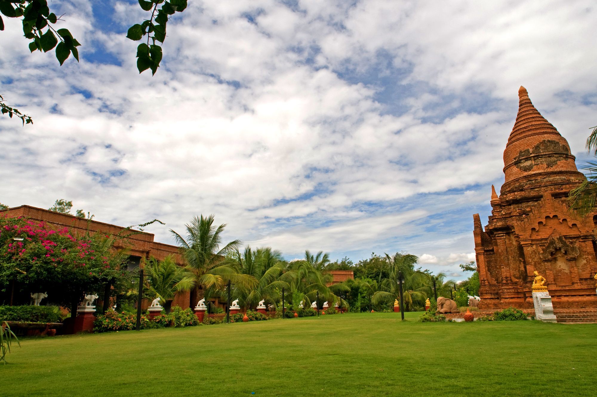 Hotel Thazin Garden 3*